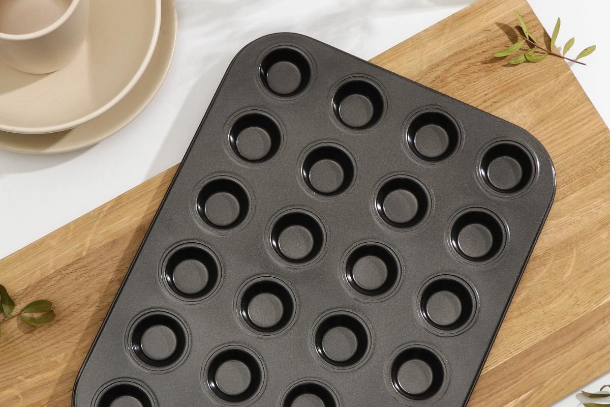 "Форма для выпечки Жаклин 24 ячейки черная" - вид 2
